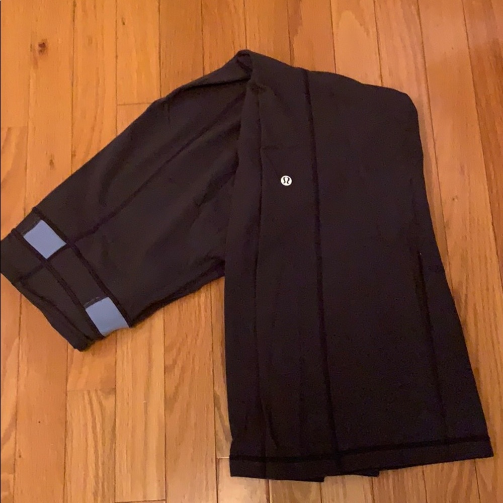 Lululemon Size 8 wide leg exercise pants